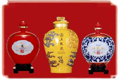 临泉县烟酒回收五粮液各种摆件.jpg